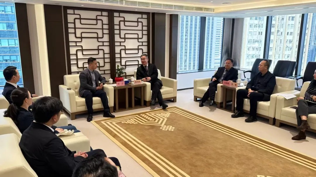 中國(guó)對(duì)外文化集團(tuán)與宜賓市文化旅游會(huì)展集團(tuán)簽署影視內(nèi)容海外發(fā)行戰(zhàn)略合作框架協(xié)議