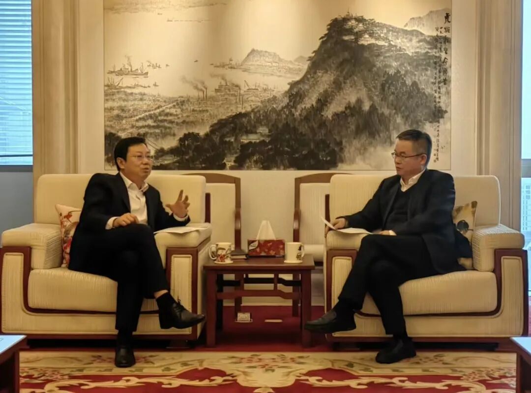 郭利群與濰坊市政府領(lǐng)導(dǎo)座談交流，共話合作發(fā)展